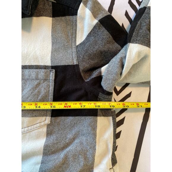 5.11 Tactical Men’s Sherpa-Lined SM Plaid Black & White Flannel Jacket - Picture 7 of 9